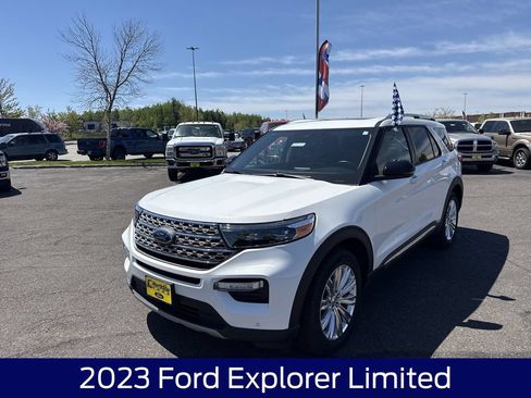 Used 2023 Ford Explorer Limited w/ Equipment Group 301A AWD/4WD image 3