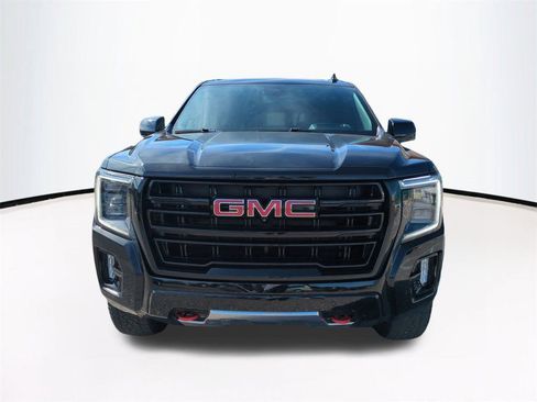 Used 2024 GMC Yukon XL AT4 w/ AT4 Premium Package image 3
