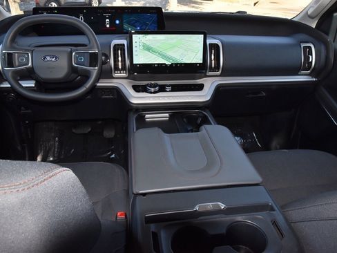 Certified 2025 Ford Expedition Max Active image 17