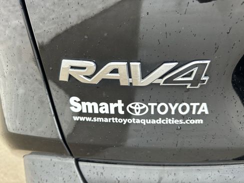 Certified 2020 Toyota RAV4 XLE image 12