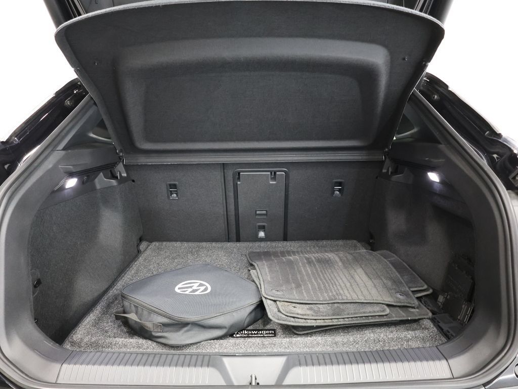 Used 2025 Volkswagen ID.4 Pro S Plus AWD/4WD image 28