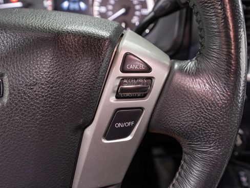 Used 2019 Nissan Titan SL w/ Midnight Edition AWD/4WD image 27