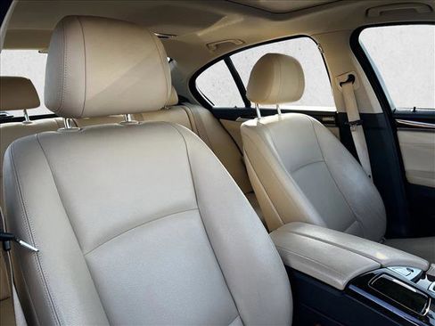 Used 2016 BMW 528i Sedan image 24