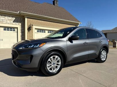 Used 2021 Ford Escape SE w/ Cold Weather Package