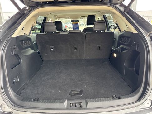 Certified 2024 Ford Edge SEL w/ Convenience Package image 37