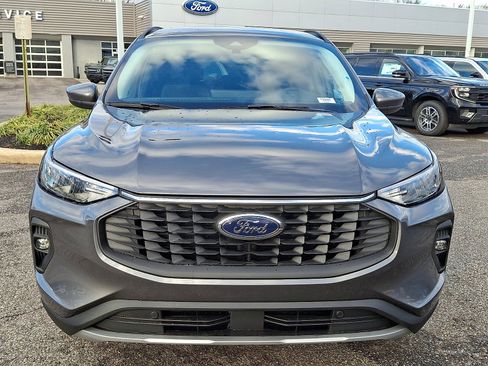 New 2026 Ford Escape Plug-in Hybrid w/ Class II Trailer Tow Package image 2