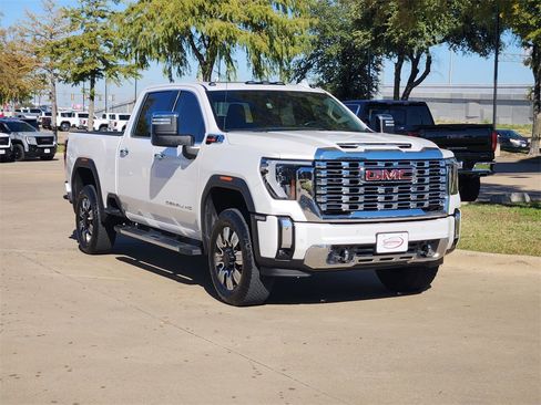 Used 2024 GMC Sierra 2500 Denali w/ Denali Reserve Package image 3