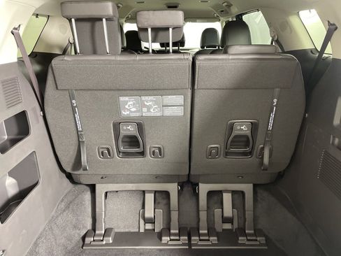 New 2026 Kia Carnival EX image 19