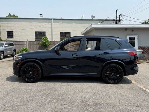 Used 2021 BMW X5 xDrive40i w/ M Sport Package AWD/4WD image 5