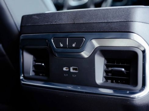 Used 2022 GMC Sierra 1500 Denali image 37