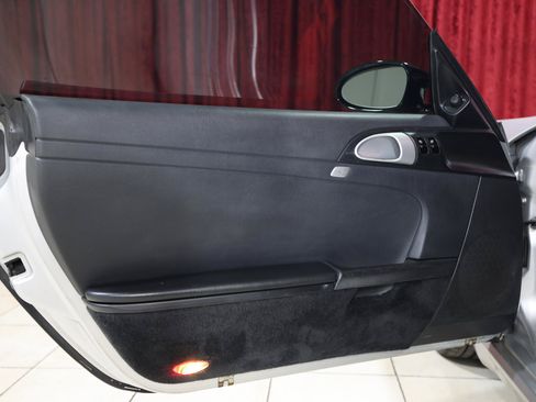 Used 2007 Porsche Cayman RWD image 13