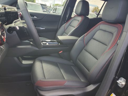 New 2026 Chevrolet Equinox RS w/ LPO, Floor Liner Package FWD image 5