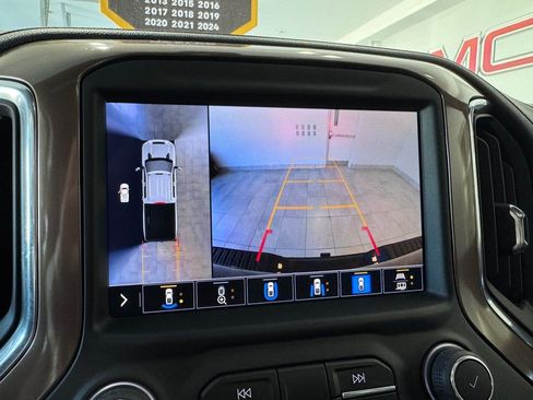 Used 2022 Chevrolet Silverado 2500 High Country AWD/4WD image 25