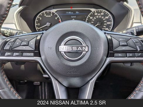 Used 2024 Nissan Altima 2.5 SR FWD image 12