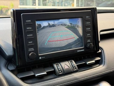 Used 2020 Toyota RAV4 XLE Premium AWD/4WD image 24