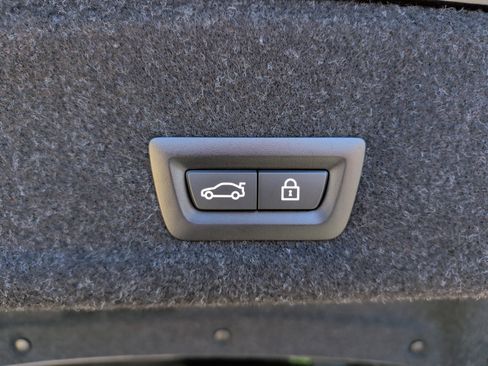 Used 2021 BMW M340i w/ Executive Package image 41