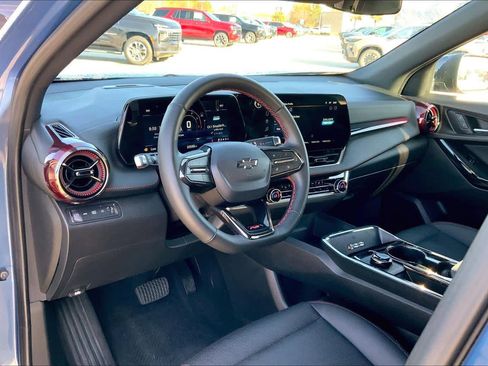 Certified 2025 Chevrolet Equinox RS image 17