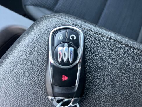 Used 2025 Buick Envista Preferred image 20