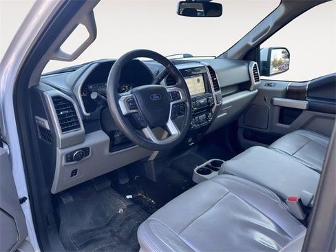 Used 2017 Ford F150 Lariat image 10