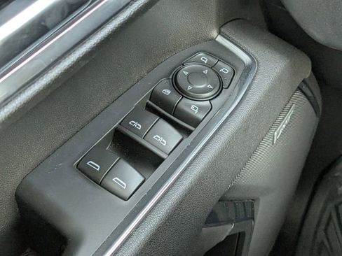 Used 2025 Chevrolet Silverado 1500 LTZ AWD/4WD image 20