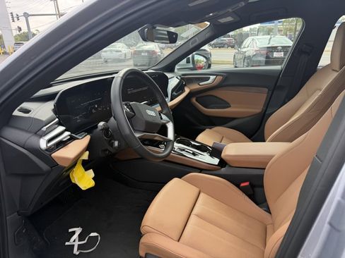 Used 2025 Audi A5 2.0T Premium Plus w/ Premium Plus AWD/4WD image 5