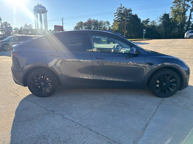 Used 2023 Tesla Model Y Long Range AWD/4WD image 5