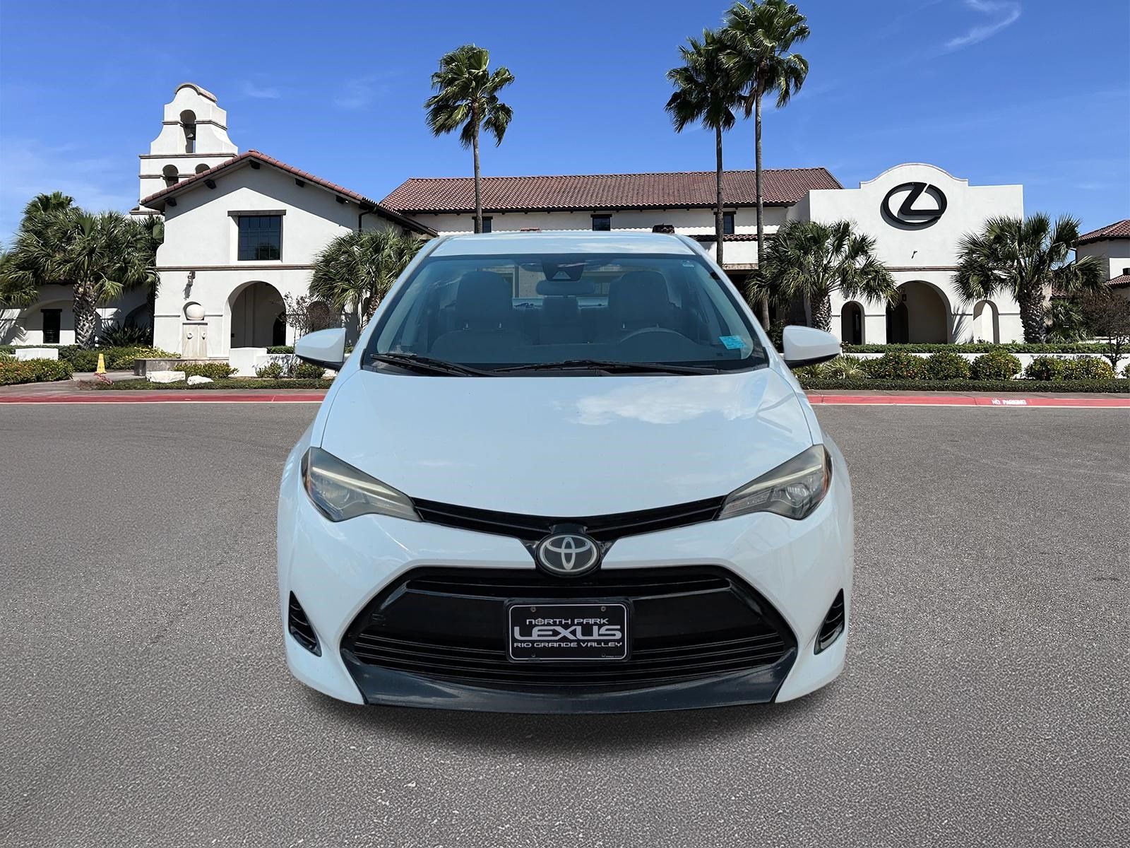 Used 2017 Toyota Corolla LE FWD image 6