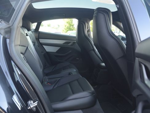 Certified 2020 Porsche Taycan 4S AWD/4WD image 32