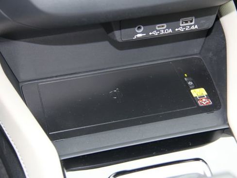 Used 2025 Subaru Forester Premium AWD/4WD image 29