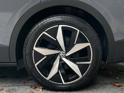 Used 2023 Volkswagen ID.4 Pro S image 6