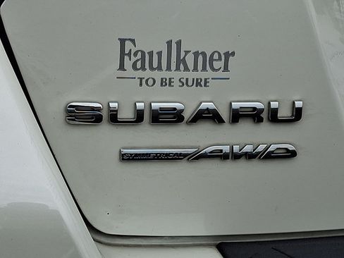 Used 2017 Subaru Crosstrek 2.0i Premium AWD/4WD image 10