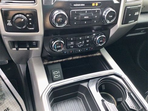 Used 2019 Ford F250 Lariat w/ Lariat Ultimate Package image 21