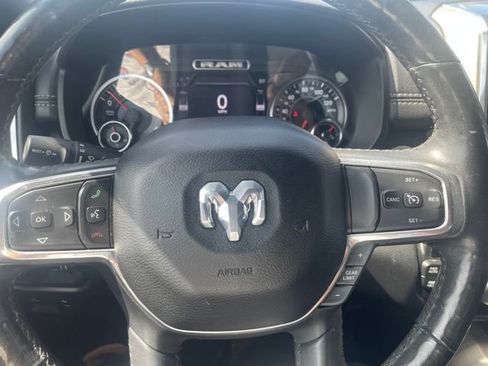 Used 2019 RAM 1500 Laramie w/ Sport Appearance Package AWD/4WD image 12