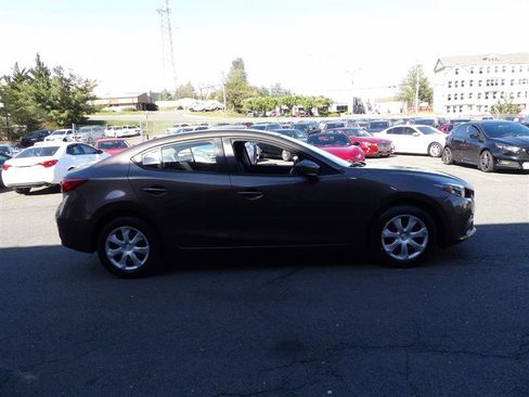 Used 2014 MAZDA MAZDA3 i Sport image 6