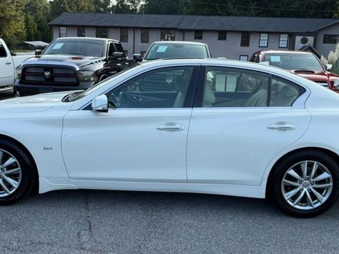 Used 2017 INFINITI Q50 3.0t Premium RWD image 5