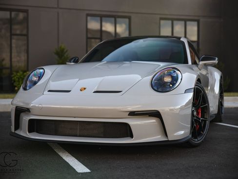 Used 2022 Porsche 911 GT3 RWD image 2
