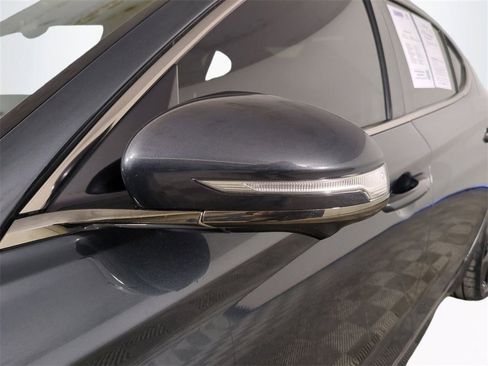 Used 2023 Genesis G70 3.3T w/ Sport Prestige Package image 12