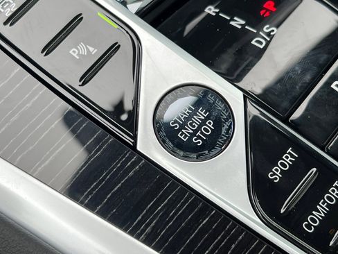 New 2026 BMW X6 xDrive40i w/ Executive Package image 29