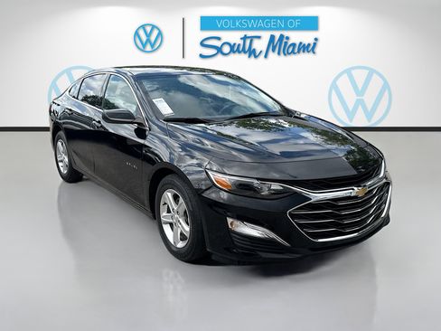 Used 2024 Chevrolet Malibu LS image 1