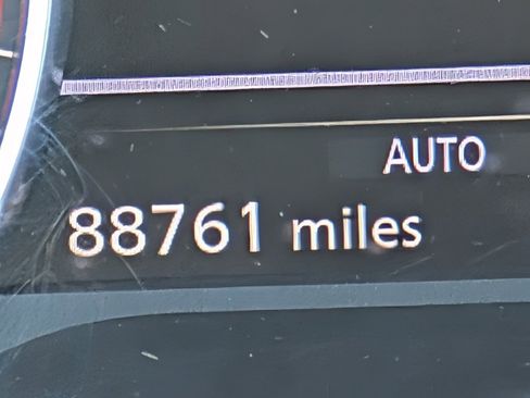 Used 2022 Nissan Pathfinder SV w/ SV Premium Package image 17