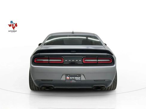 Used 2019 Dodge Challenger SRT Hellcat Redeye image 8