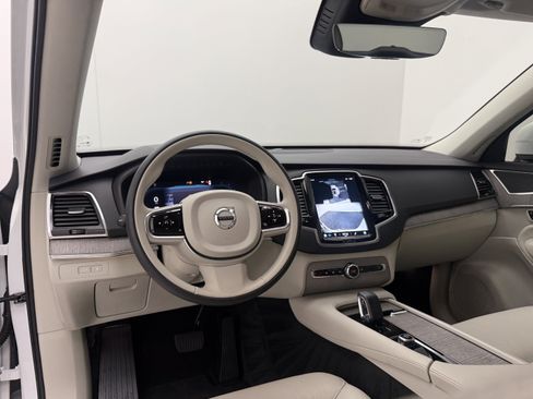 Certified 2024 Volvo XC90 T8 Plus image 23