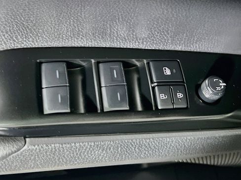 Used 2026 Toyota Camry SE FWD image 16