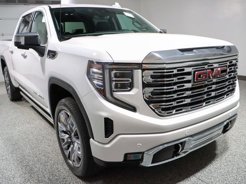 Used 2024 GMC Sierra 1500 Denali image 5