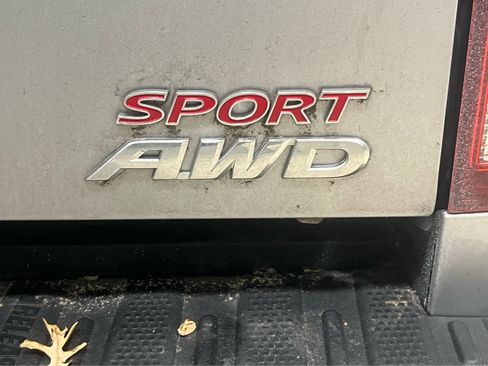 Used 2023 Honda Ridgeline Sport image 8