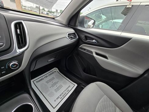 Used 2019 Chevrolet Equinox LS image 12