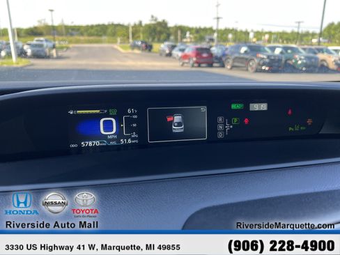 Used 2022 Toyota Prius XLE AWD/4WD image 16