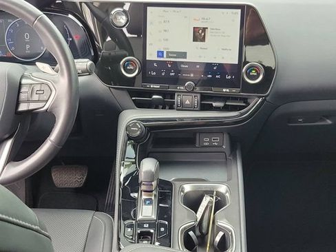 Used 2024 Lexus NX 250 FWD w/ Cold Area Package image 20