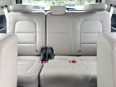 Used 2023 Lincoln Navigator Reserve AWD/4WD image 20