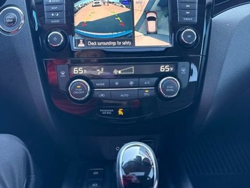 Used 2022 Nissan Rogue Sport SL w/ Premium Package AWD/4WD image 10